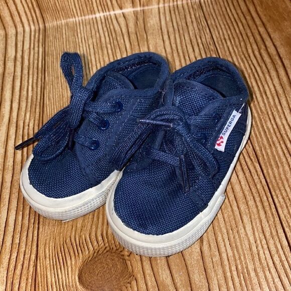 Superga navy blue and cream sneaker toddler size 4 - Picture 1 of 6